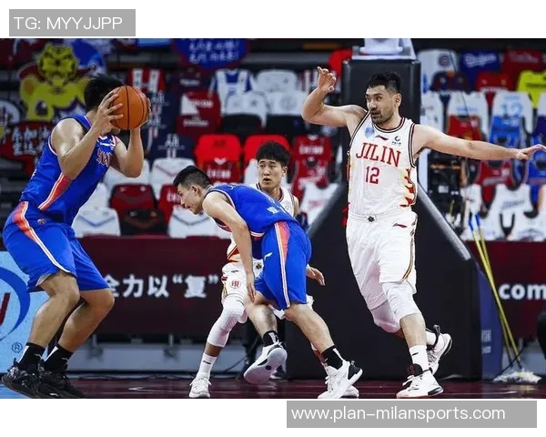 辽宁与广州篮球比赛得分统计分析及精彩瞬间回顾